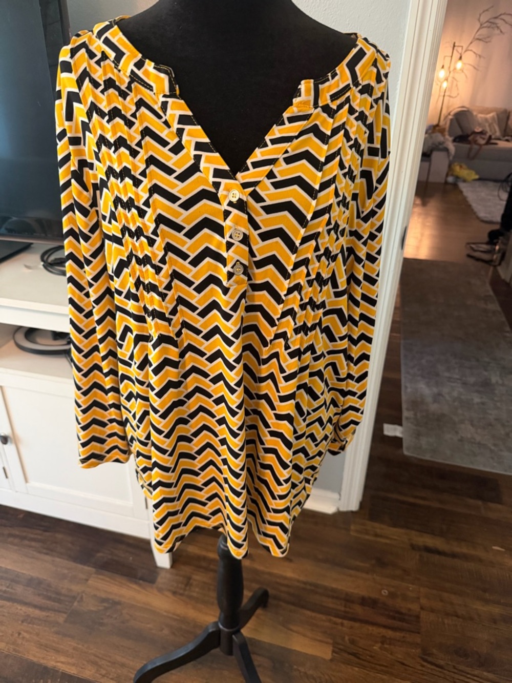 NY Collection Yellow Black White Chevron Button-Front Blouse